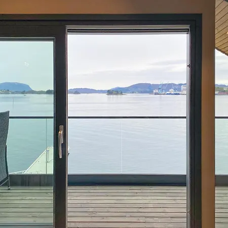 2 Bedroom Stunning In Apartment Ulsteinvik