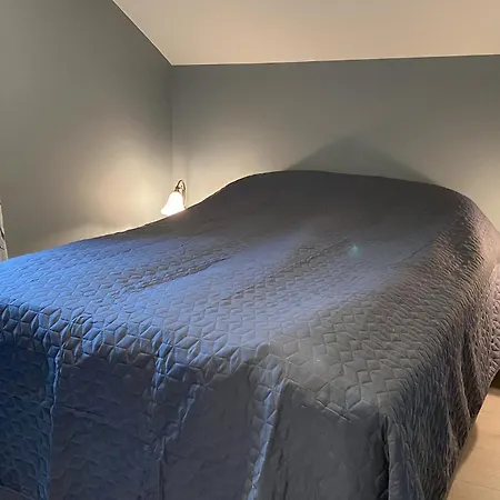 Apartment 2 Bedroom Stunning In